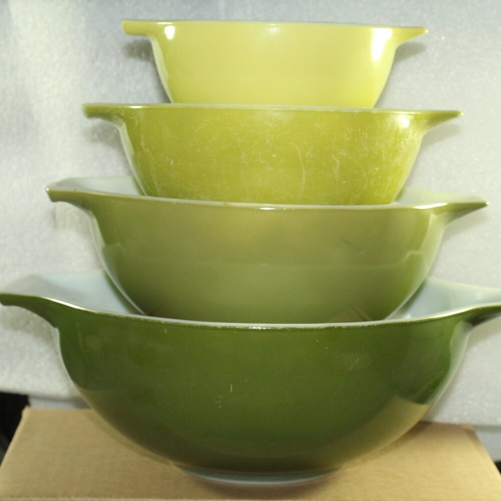 VINTAGE PYREX Set of 4 Verde Green Cinderella Nesting Mixing Bowls 441 - 444